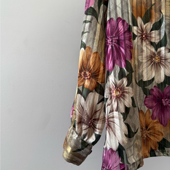 Floral Button-Up Blouse with Multicolor Design - Picture 3 of 4